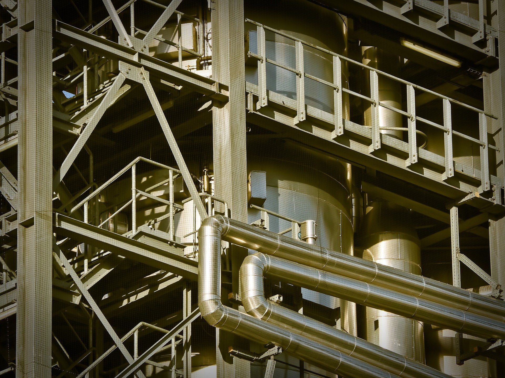 factory-1140760_1920